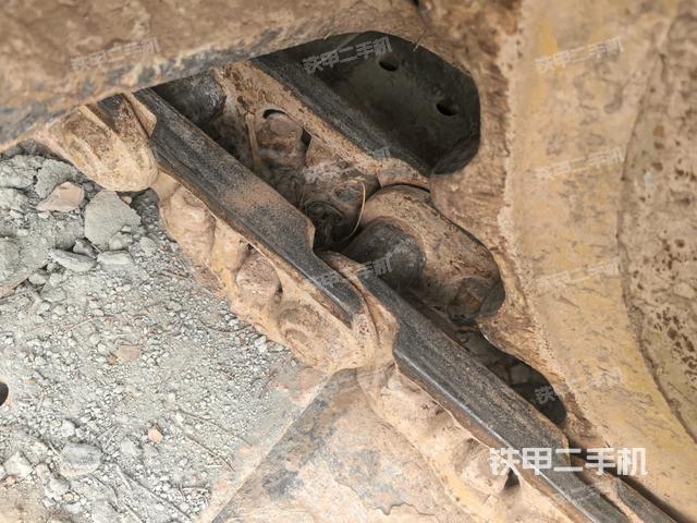 左驅(qū)動(dòng)輪（行走機(jī)構(gòu)）