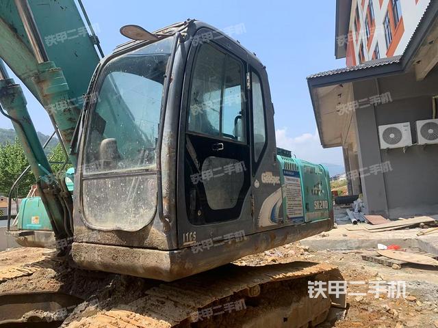 神鋼SK250-8挖掘機