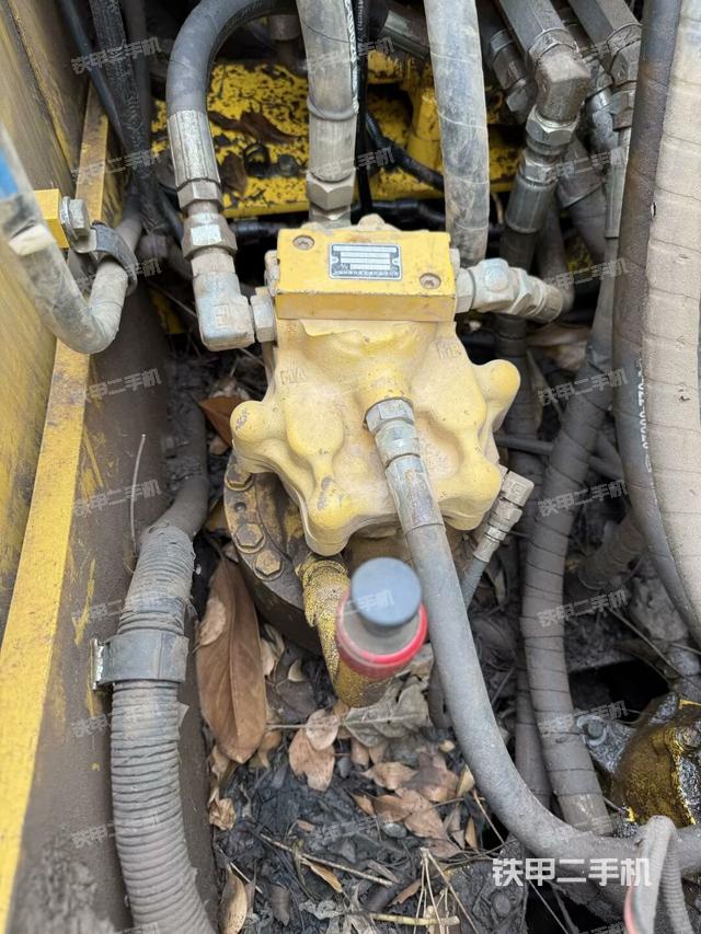 回转马达(上车部件) 回转马达(上车部件)