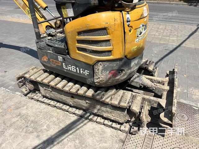 單側履帶整體（整機外觀）