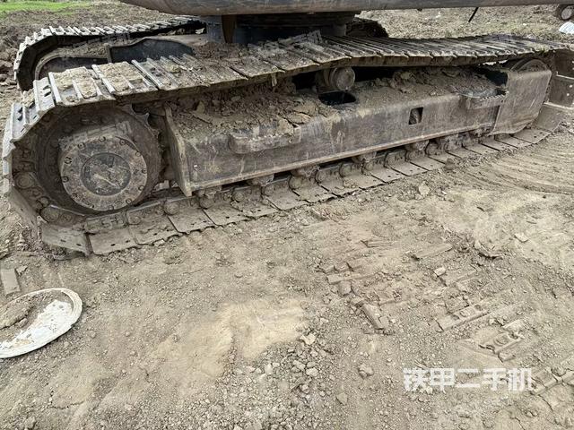 左驅(qū)動(dòng)輪(行走機(jī)構(gòu)) 左驅(qū)動(dòng)輪(行走機(jī)構(gòu))