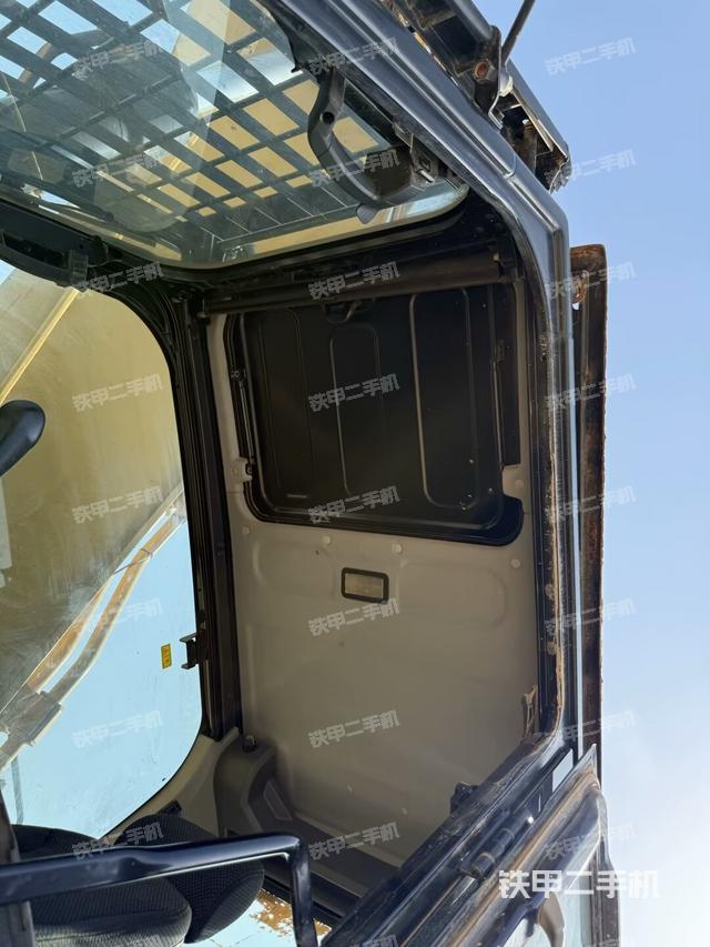 顯示屏?(駕駛室部分) 顯示屏?(駕駛室部分)