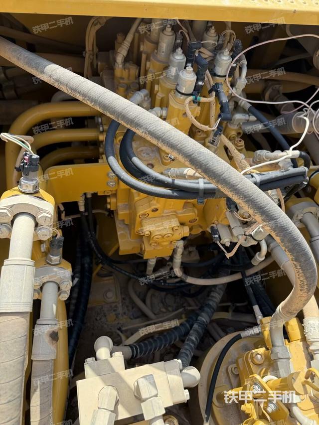 發(fā)動(dòng)機(jī)室(上車部件) 發(fā)動(dòng)機(jī)室(上車部件)