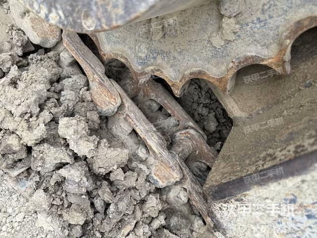 右側(cè)履帶整體?（行走機構(gòu)）