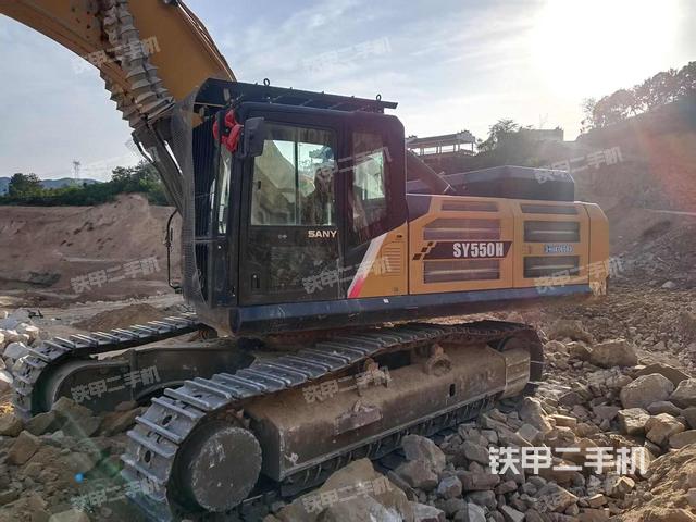 單側(cè)履帶整體（整機(jī)外觀）