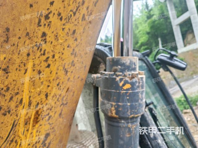 小臂整體右前(工作和回轉(zhuǎn)裝置) 小臂整體右前(工作和回轉(zhuǎn)裝置)