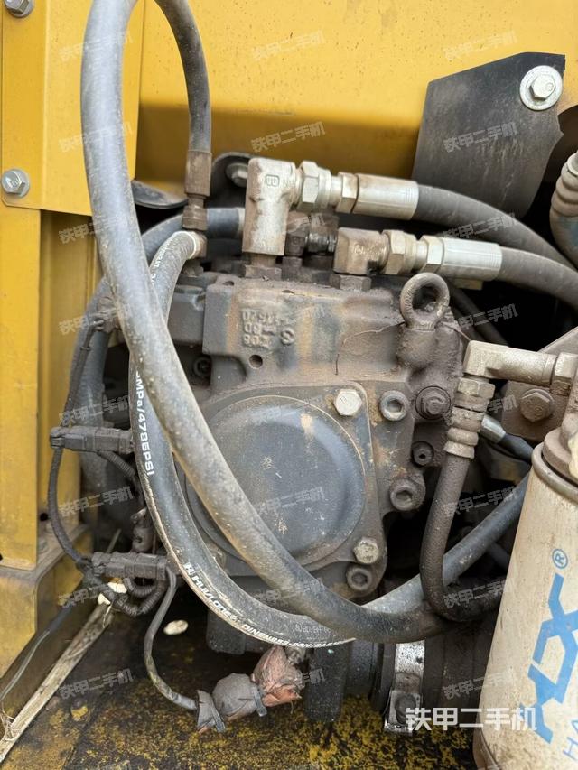 液压泵斜45 左(大件舱室) 液压泵斜45 左(大件舱室)