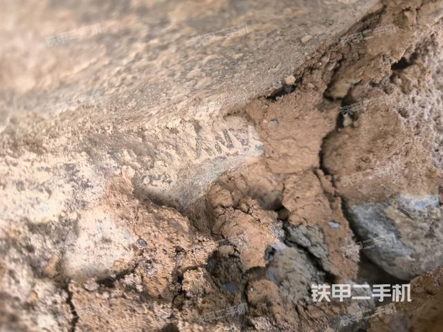 右側(cè)履帶整體（行走機(jī)構(gòu)）