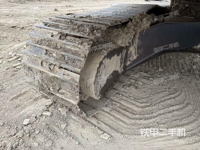 左侧行走马达盖板(行走机构) 左侧行走马达盖板(行走机构)