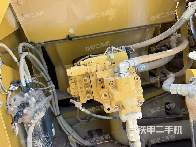 液壓泵室(大件艙室) 液壓泵室(大件艙室)