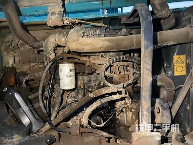 發(fā)動(dòng)機(jī)整體俯視(整機(jī)外觀) 發(fā)動(dòng)機(jī)整體俯視(整機(jī)外觀)