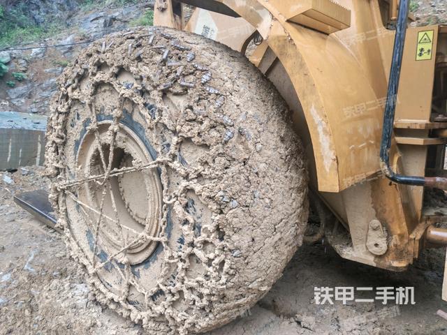 左驅(qū)動輪/左后輪(行走機構(gòu)) 左驅(qū)動輪/左后輪(行走機構(gòu))