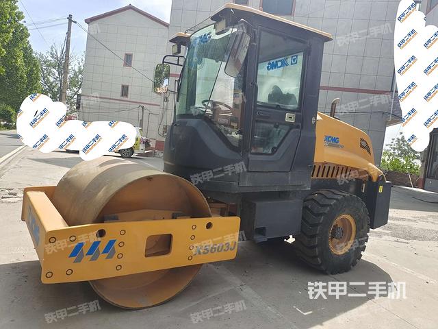 徐工XS603J壓路機(jī)