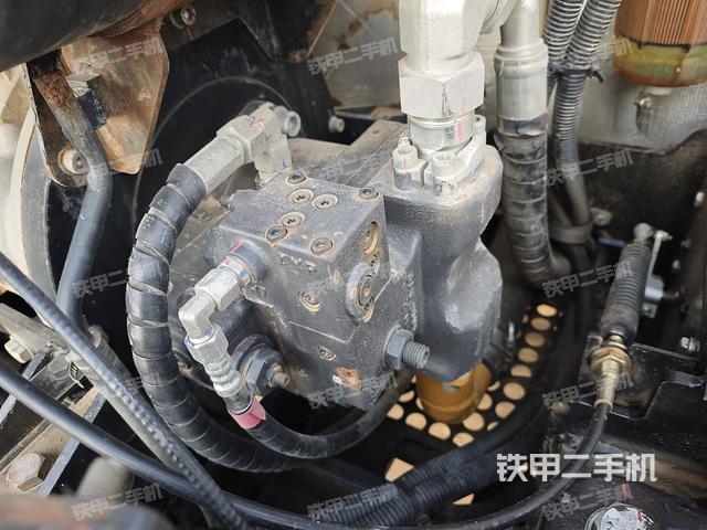 液壓泵室(大件艙室) 液壓泵室(大件艙室)