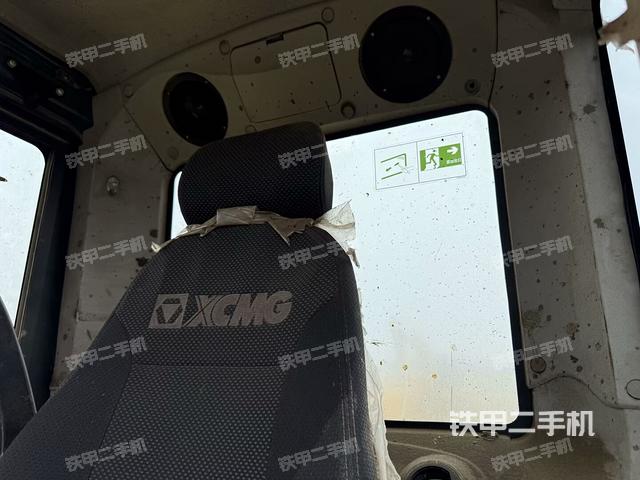 ?駕駛室正側(cè)（駕駛室部分）