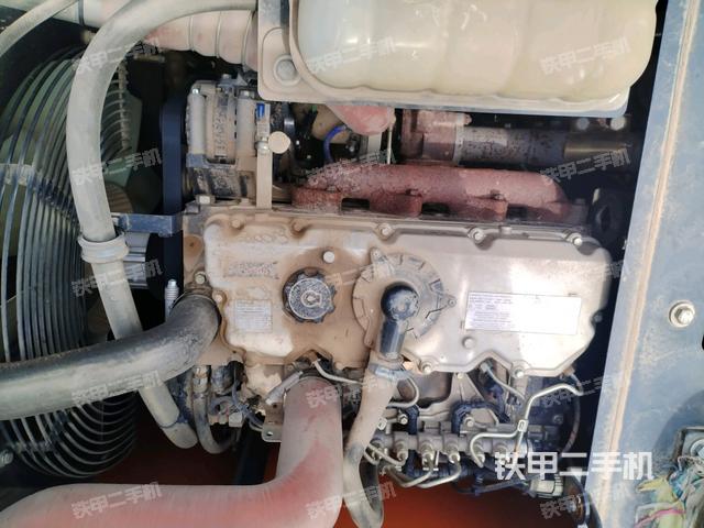 氣門室蓋螺絲特寫（上車部件）