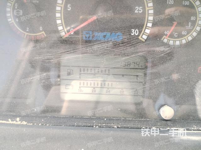 小時(shí)表里程數(shù)(駕駛室部分) 小時(shí)表里程數(shù)(駕駛室部分)