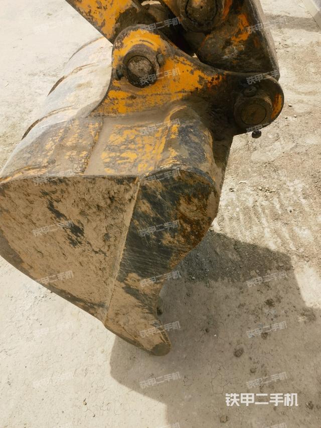 駕駛室頂部（整機(jī)外觀）