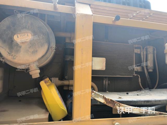 液壓泵斜45?左（大件艙室）