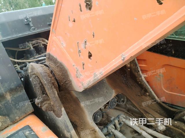 大臂根部?斜視（工作和回轉(zhuǎn)裝置）