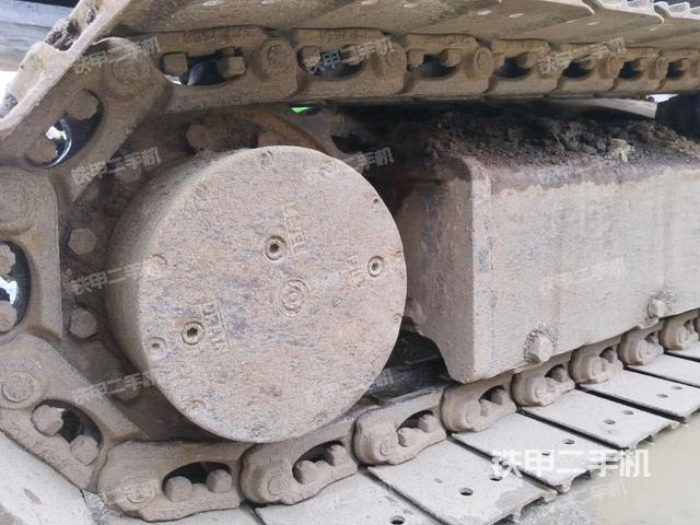 右驅(qū)動(dòng)輪（行走機(jī)構(gòu)）