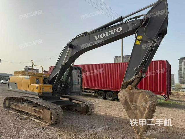 整機(jī)右后45°(整機(jī)外觀) 整機(jī)右后45°(整機(jī)外觀)