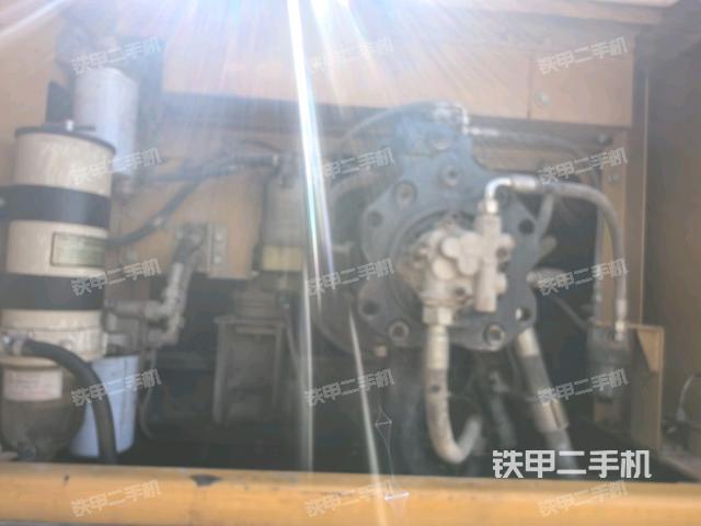 液壓泵斜45?左（大件艙室）