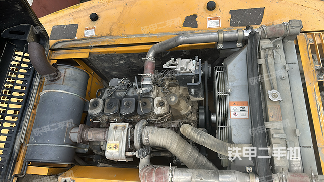 發(fā)動機整體俯視(整機外觀) 發(fā)動機整體俯視(整機外觀)