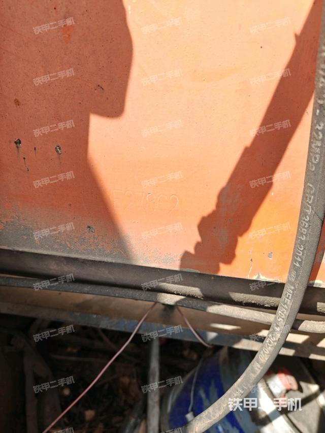 大臂背部俯視（工作和回轉(zhuǎn)裝置）