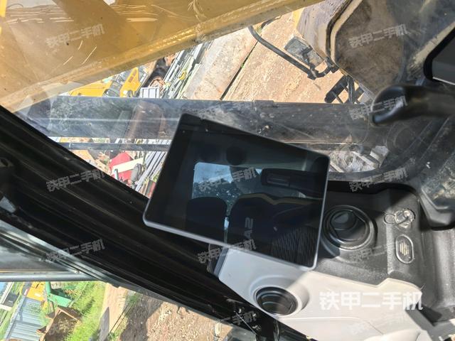 右側(cè)玻璃角標(biāo)（駕駛室部分）