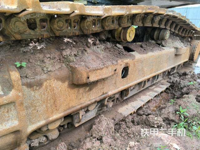 右側(cè)履帶整體（行走機(jī)構(gòu)）