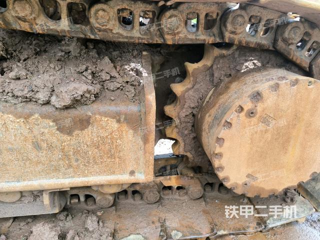 左驅(qū)動(dòng)輪（行走機(jī)構(gòu)）