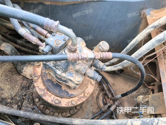 氣門室蓋螺絲特寫(上車部件) 氣門室蓋螺絲特寫(上車部件)