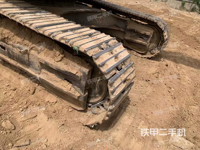 沃尔沃EC480DL挖掘机的设备实拍-第3张实拍照片