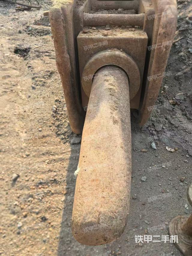 右前45(整機(jī)外觀) 右前45(整機(jī)外觀)