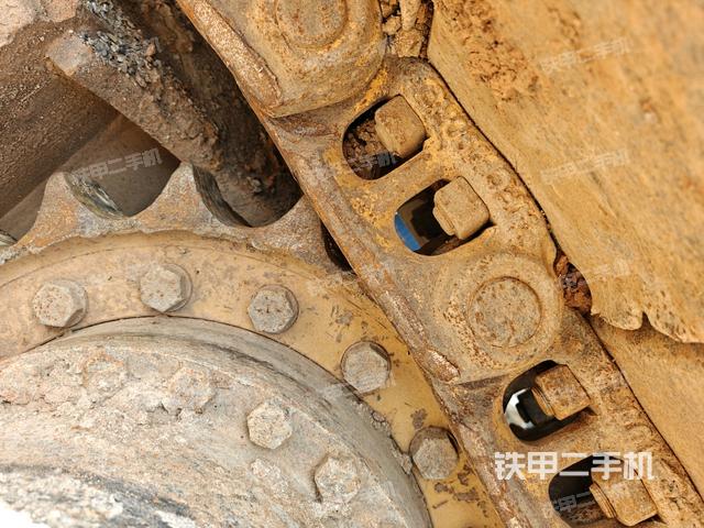 左側(cè)履帶整體?（行走機(jī)構(gòu)）