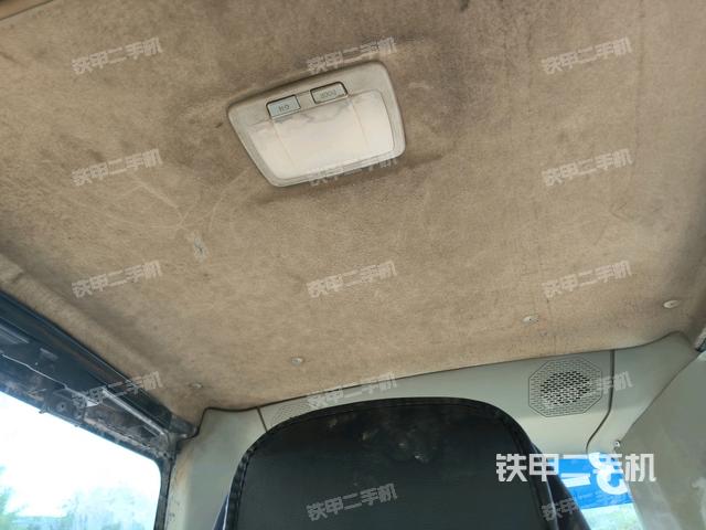 后窗玻璃角標(biāo)（駕駛室部分）