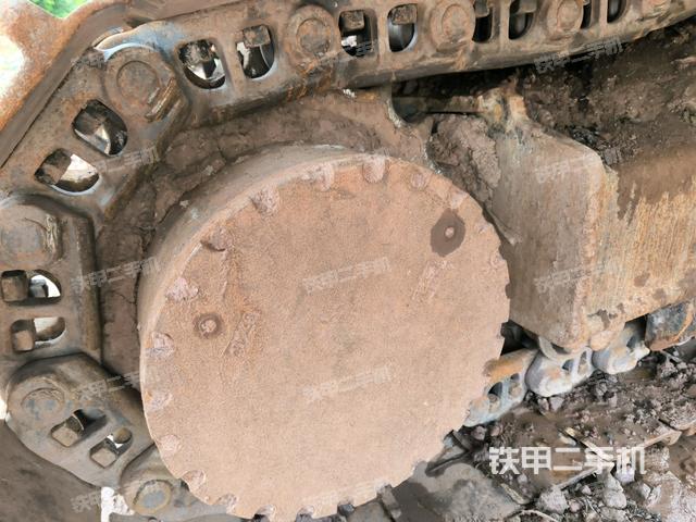 右驅(qū)動(dòng)輪（行走機(jī)構(gòu)）