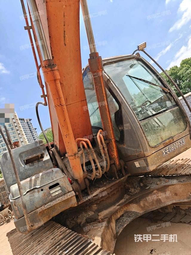 大臂油缸整體?豎拍（工作和回轉(zhuǎn)裝置）