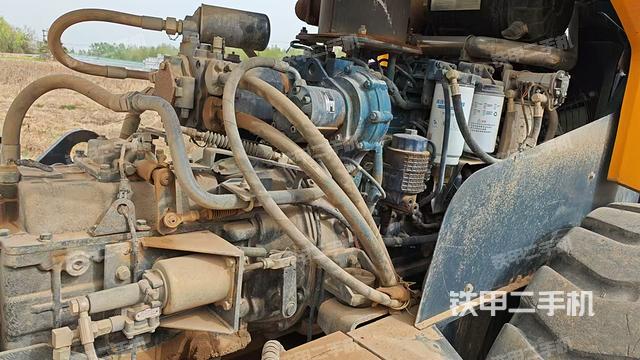 發(fā)動機(jī)(設(shè)備外觀及核心部件) 發(fā)動機(jī)(設(shè)備外觀及核心部件)