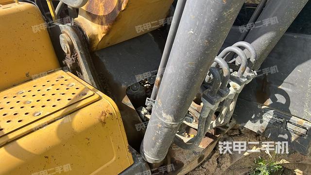 大臂根部?斜視（工作和回轉(zhuǎn)裝置）