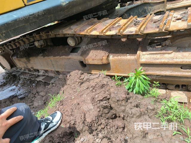 左側(cè)履帶整體?（行走機(jī)構(gòu)）