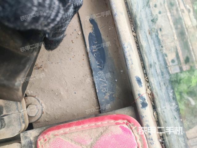 右側(cè)玻璃角標(biāo)（駕駛室部分）