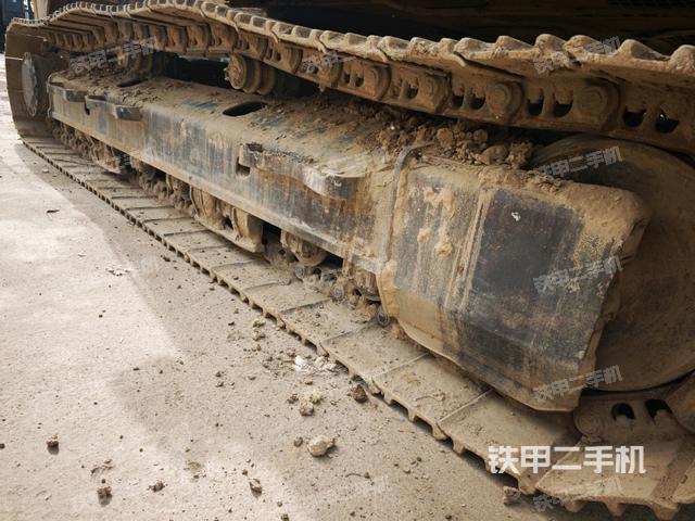 單側(cè)履帶整體（整機(jī)外觀）