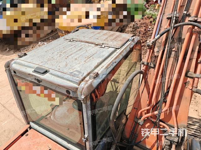 駕駛室頂部俯視（上車部件）