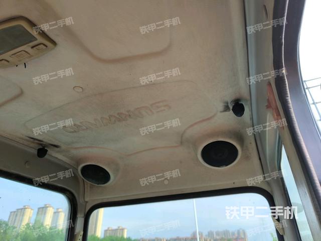 座椅后部(駕駛室部分) 座椅后部(駕駛室部分)
