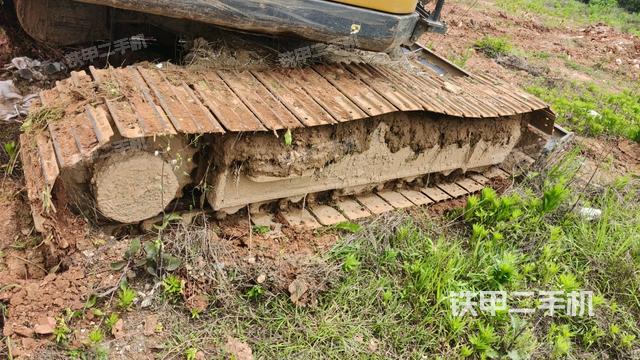 右側(cè)履帶整體?（行走機(jī)構(gòu)）