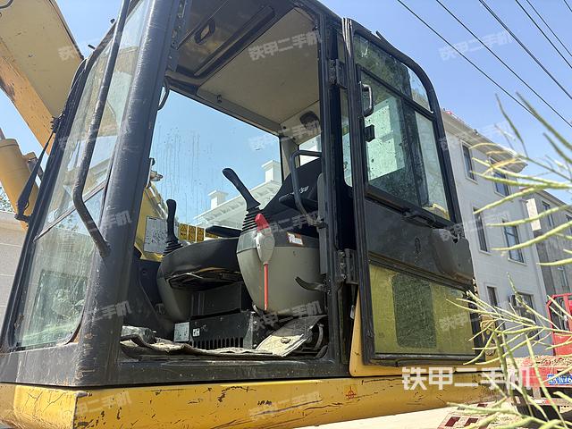 驾驶室整体（整机外观）