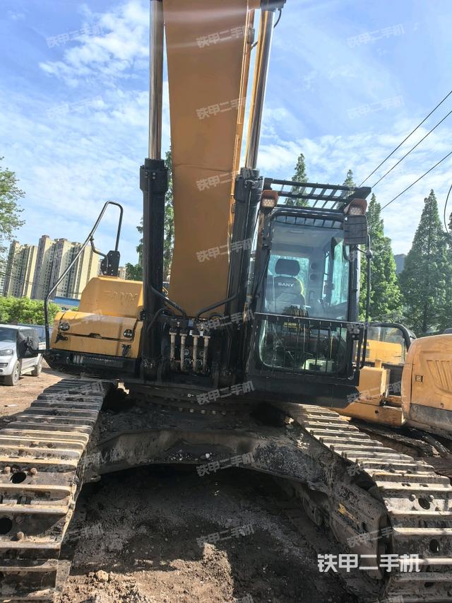 大臂油缸整體?豎拍（工作和回轉(zhuǎn)裝置）