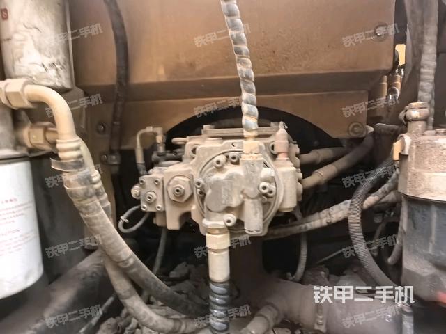 液壓泵斜45?左（大件艙室）